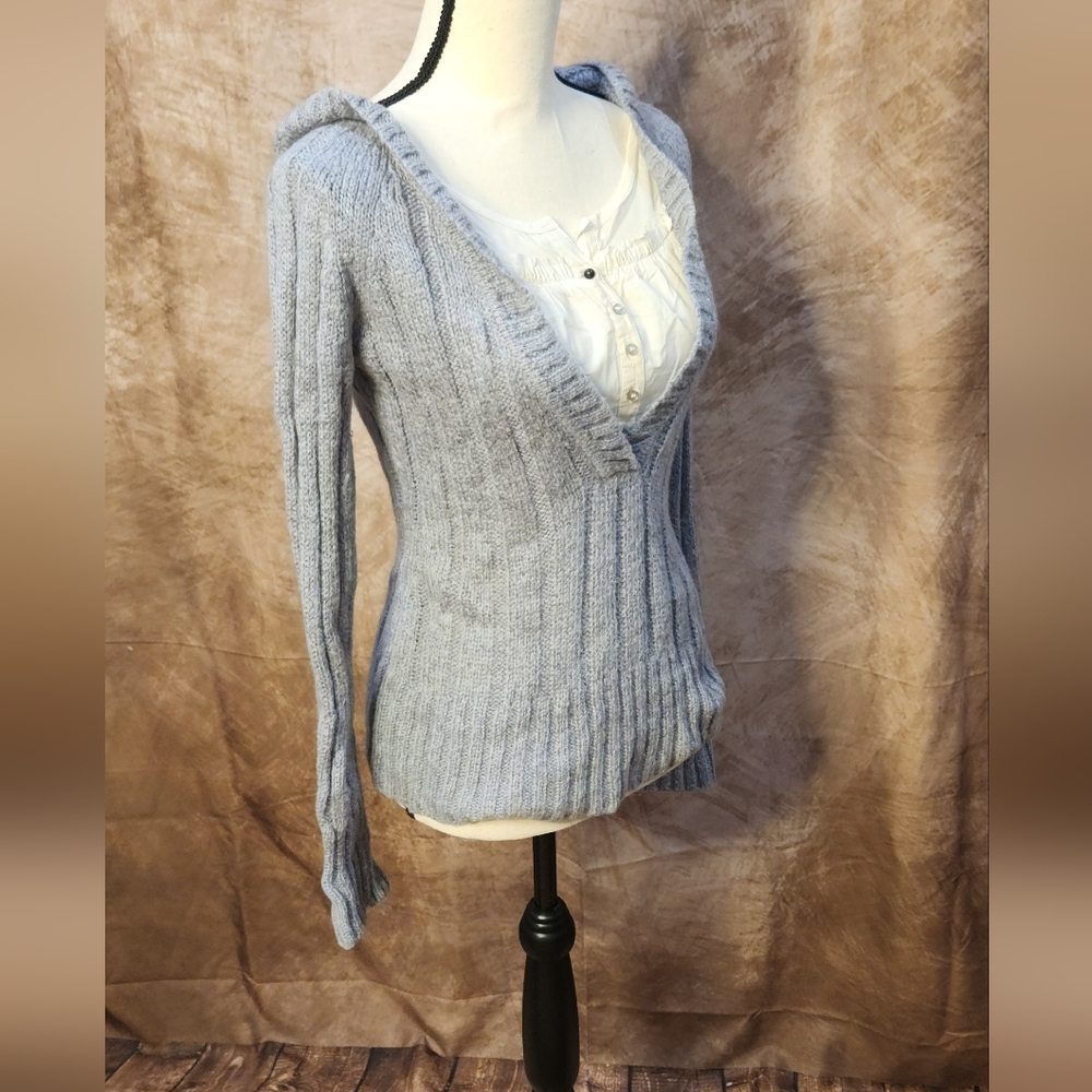 Soft Ribbed Hooded Knit Sweater With Layered Insert – Gray – Size S - Picture 6 of 8